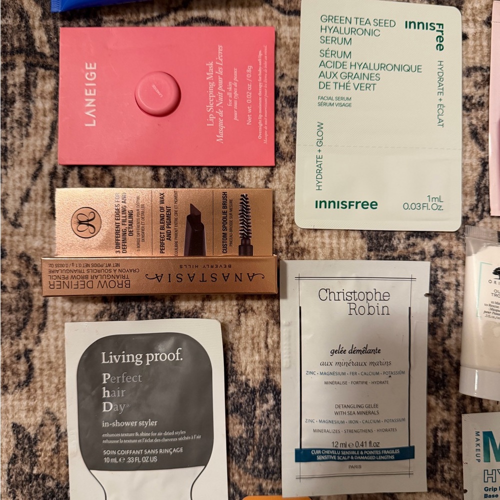 Sephora Mega Sample Set (25 pieces) - Picture 4 of 6